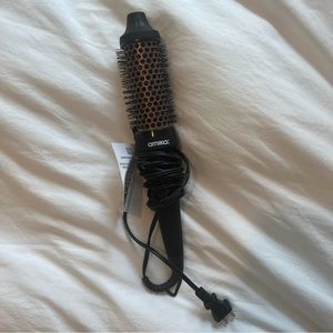 Amika Blowout Babe Thermal Brush